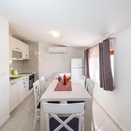 Casa de Férias Tonka With Pool *