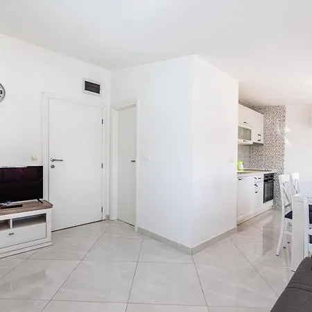 Ferienhaus Tonka With Pool